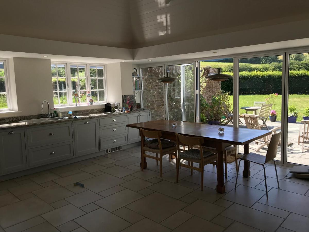 Bed and Breakfast Charlton End - Goodwood Events Чічестер Екстер'єр фото